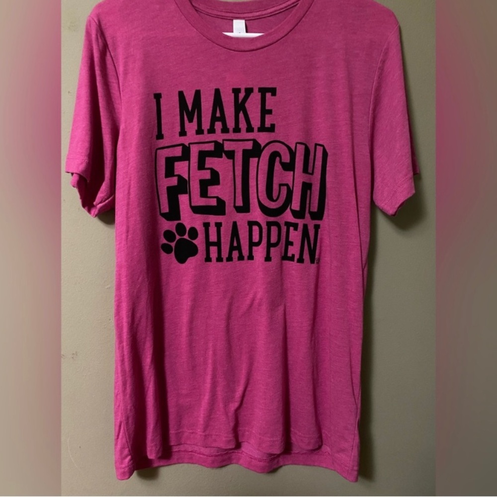 Bella Canvas I Make Fetch Happen Dog Mom Berry Pink Short Sleeve Tee Large NWT
